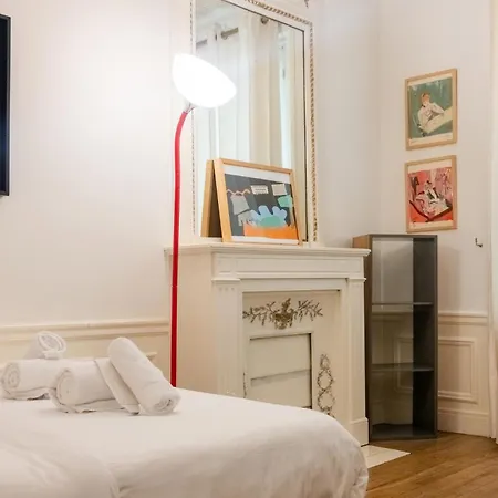 Luxurious 4 Bedroom Next To The Eiffel Tower Apartamento