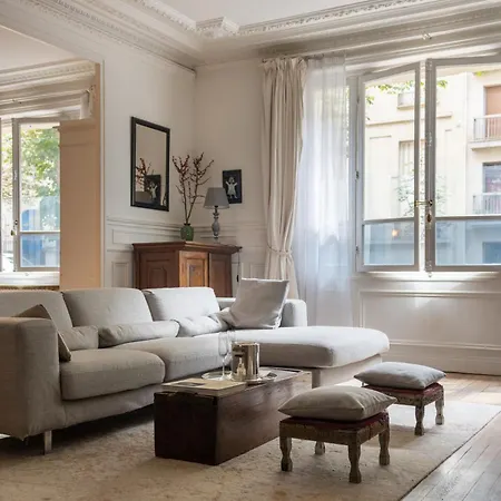 Daire Luxurious 4 Bedroom Next To The Eiffel Tower *