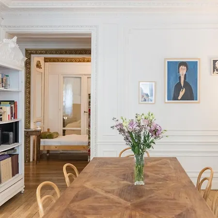 Daire Luxurious 4 Bedroom Next To The Eiffel Tower