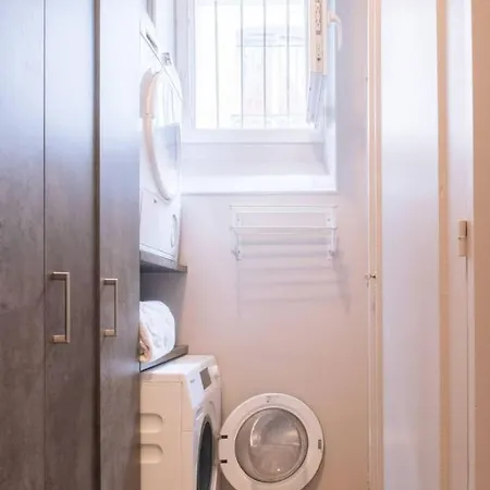 Luxurious 4 Bedroom Next To The Eiffel Tower Paris