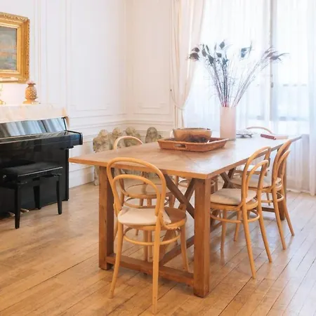 Apartment Luxurious 4 Bedroom Next To The Eiffel Tower *