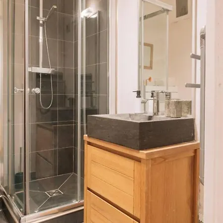 Apartment Luxurious 4 Bedroom Next To The Eiffel Tower *