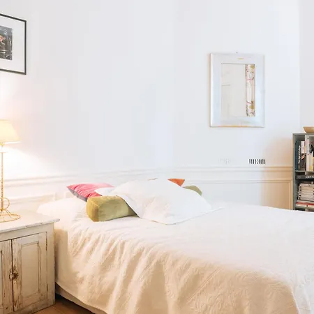 Apartment Luxurious 4 Bedroom Next To The Eiffel Tower *